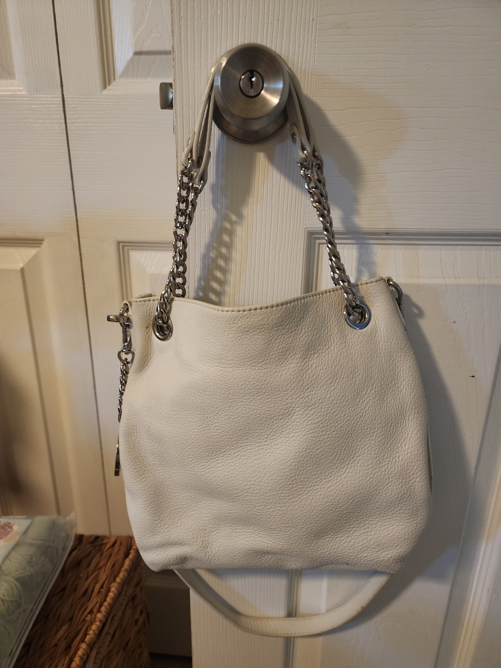 Michael Kors White Leather Chain-Handle Hobo Bag - Picture 2 of 6